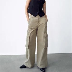 ZARA wide leg cargos size 6